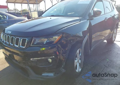 2018 Jeep Compass Latitude 4X4 from USA, damaged, VIN 3C4NJDBB5JT418695